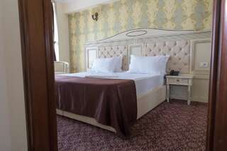 Отель Hotel Giuliano Бухарест Представительский номер с кроватью размера «king-size»-1